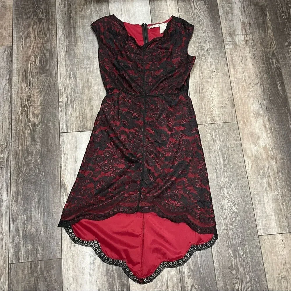 Chelsea & Violet Short Sleeve High Low Dress Black Lace Over Red Size Small